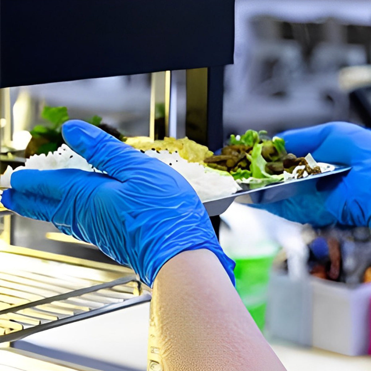 Disposable Blue Gloves - Vinyl (100pcs) - Powder Free Mila Kitchen Ghana (www.milakitchen.com)