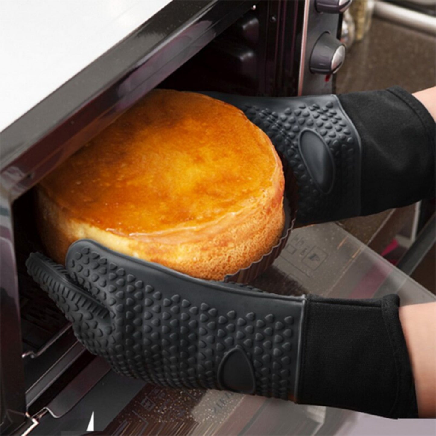 Oven Mitt Gloves long Mila Kitchen Ghana (www.milakitchen.com)