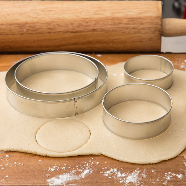 Round Cutter Set - 10pcs plain Mila Kitchen Ghana (www.milakitchen.com)
