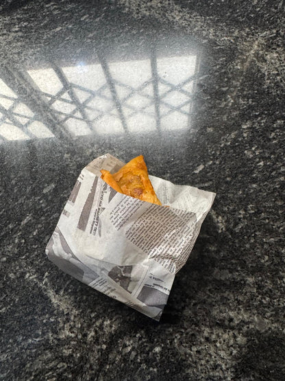 Newspaper Chips Grease Proof Bag 12+6X12cm (125pcs per pack) greaseproof paper Mila Kitchenware and Equipment Limited